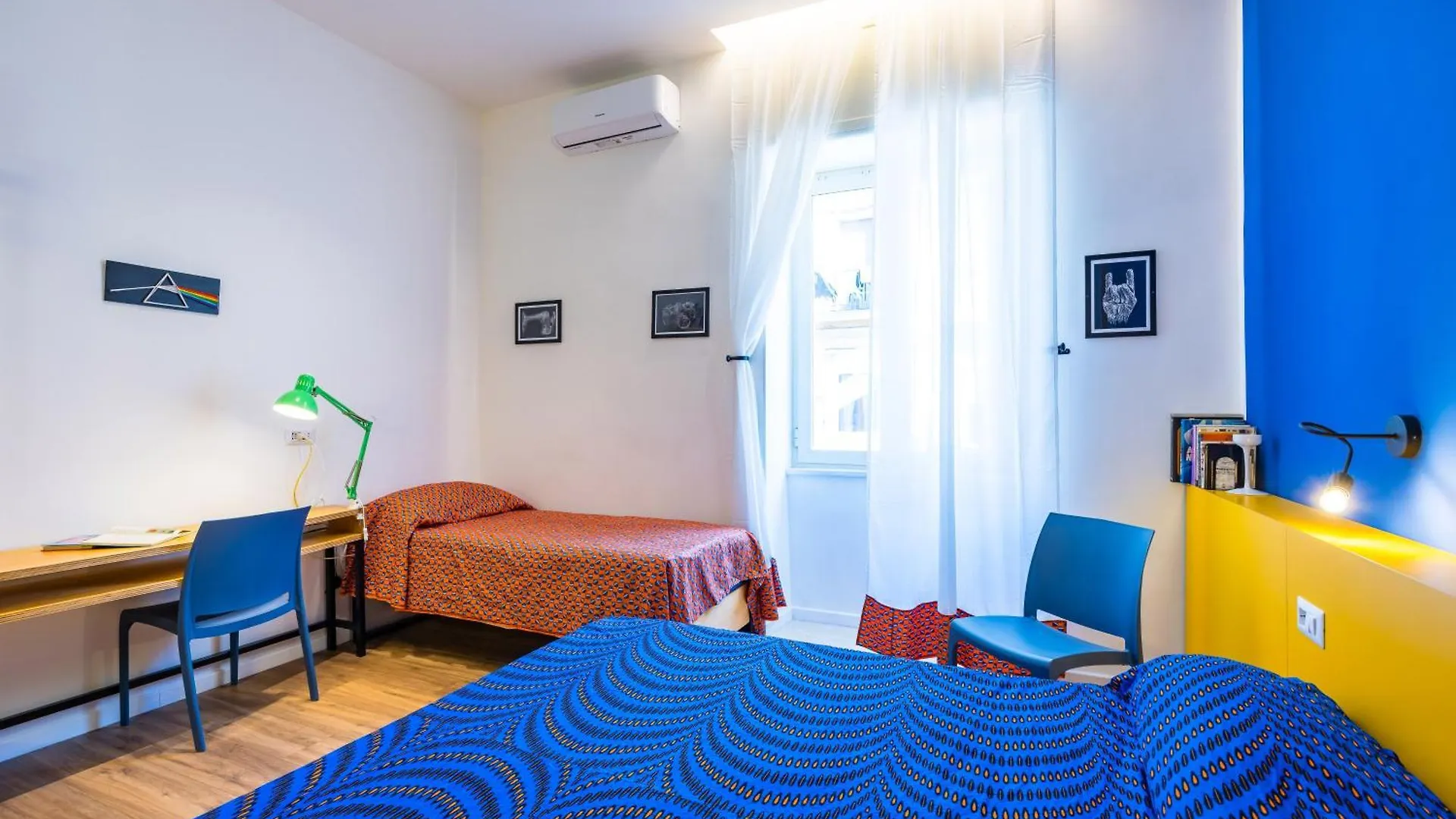 The Place Neapol Apartmán